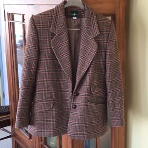 Wool blazer in excellent condition. Sz.4p.